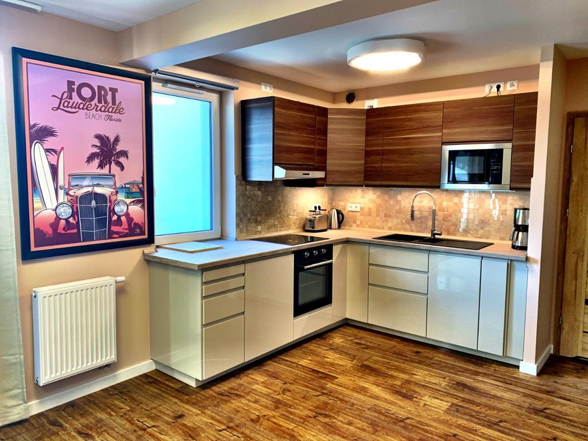 Florida Beach Lounge, Junior Suite - Sloneczne Tarasy W Porta Mare, Дзивновек Екстериор снимка